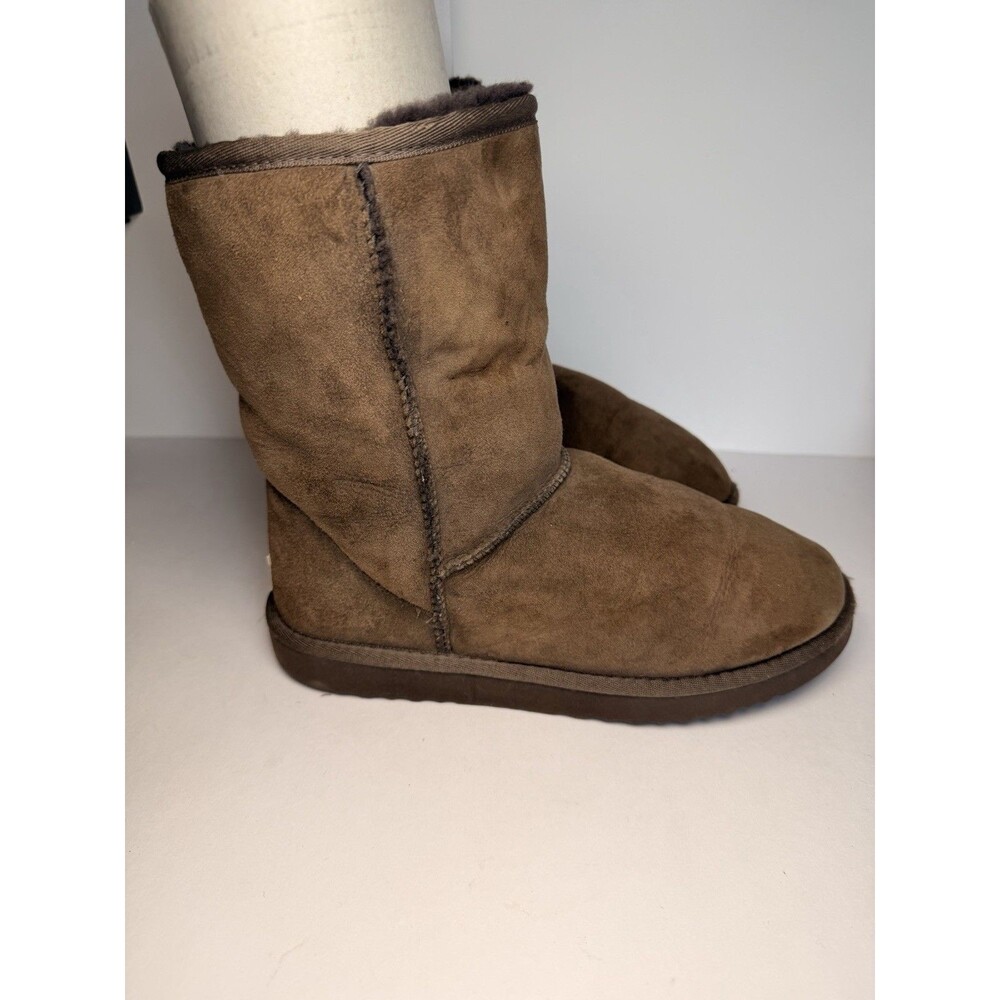 UGG Australia Classic Short 5825 Brown Suede Sheepskin Boots Womens Size W